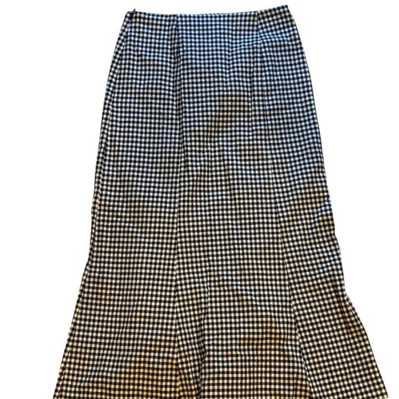 Dresses & Skirts - Parisian Summer Skirt